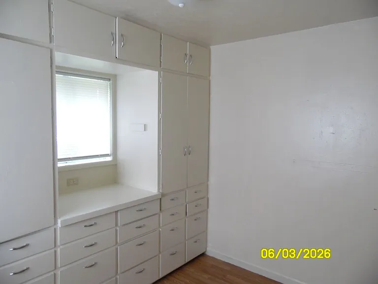 697 W 13th St — Photo 13
