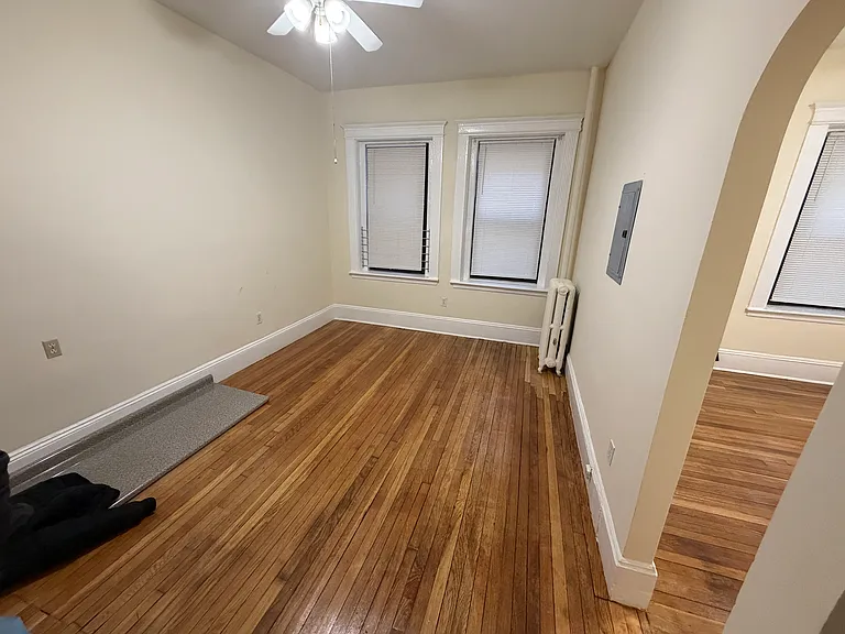 1318 Commonwealth Ave #8 — Photo 3