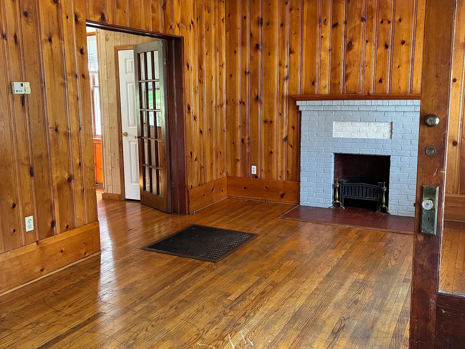 4 bed, 1092 sqft, $1,800 — Photo 4