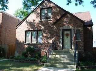 11040 S Central Park Ave, Chicago, IL 60655