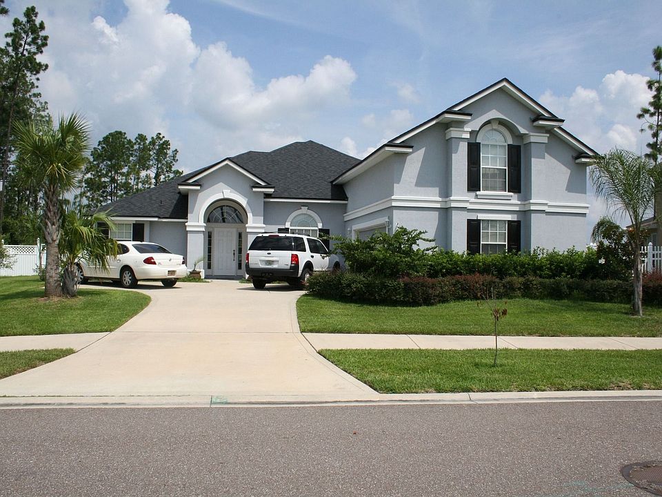 1st image of 13748 Chipperfield Ln