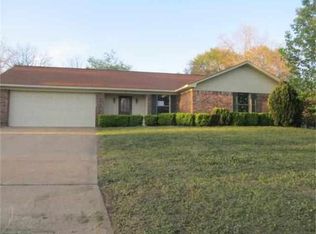 205 Trailridge Dr, Hallsville, TX 75650