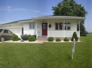 302 4th Ave NW, Cascade, IA 52033