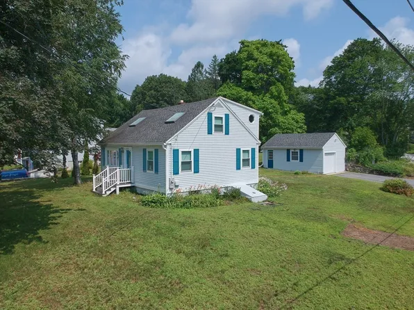 253 Central St, Hudson, MA 01749