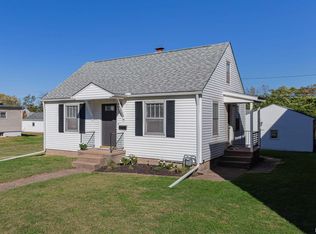 5431 3rd Ave, Moline, IL 61265