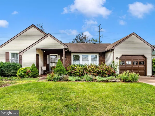 7069 Catalpa Rd, Frederick, MD 21703