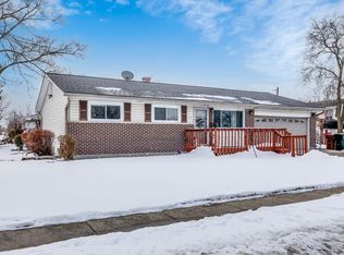 17 E Schubert Ave, Glendale Heights, IL