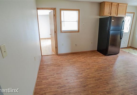 4th image of 5213 Jersey Ave N