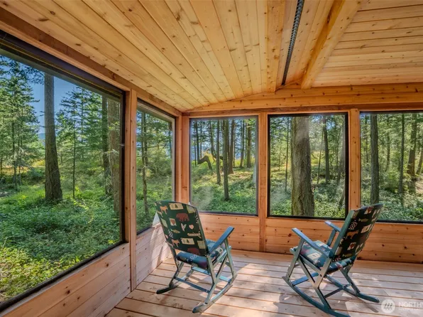 37 Silvermoon Lane, Orcas Island, WA 98280