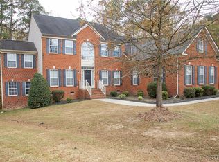 7801 Point Hollow Dr, Richmond, VA 23227
