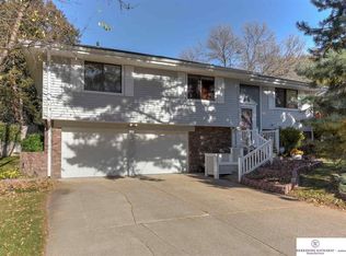 15306 Blackwell Dr, Omaha, NE 68137