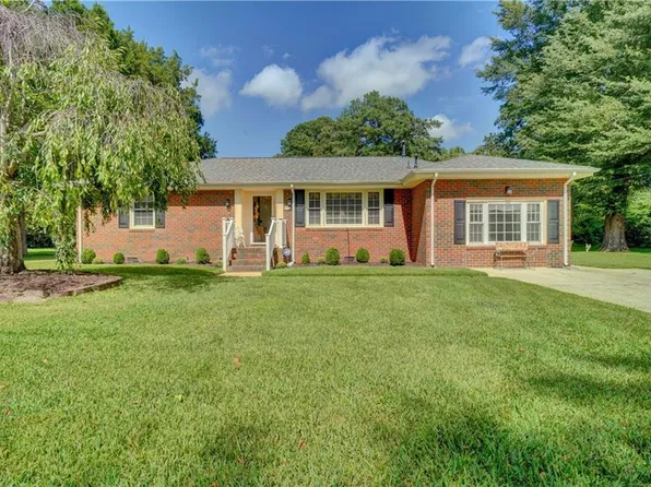 403 Snead Fairway, Portsmouth, VA 23701