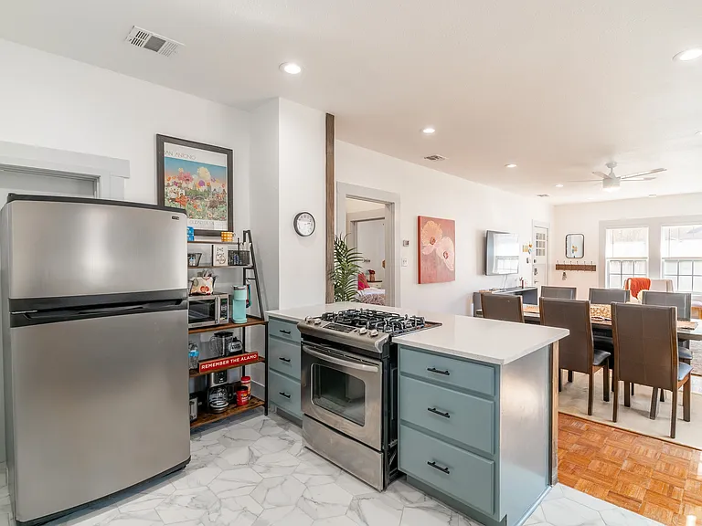 475 E French Pl — Photo 14