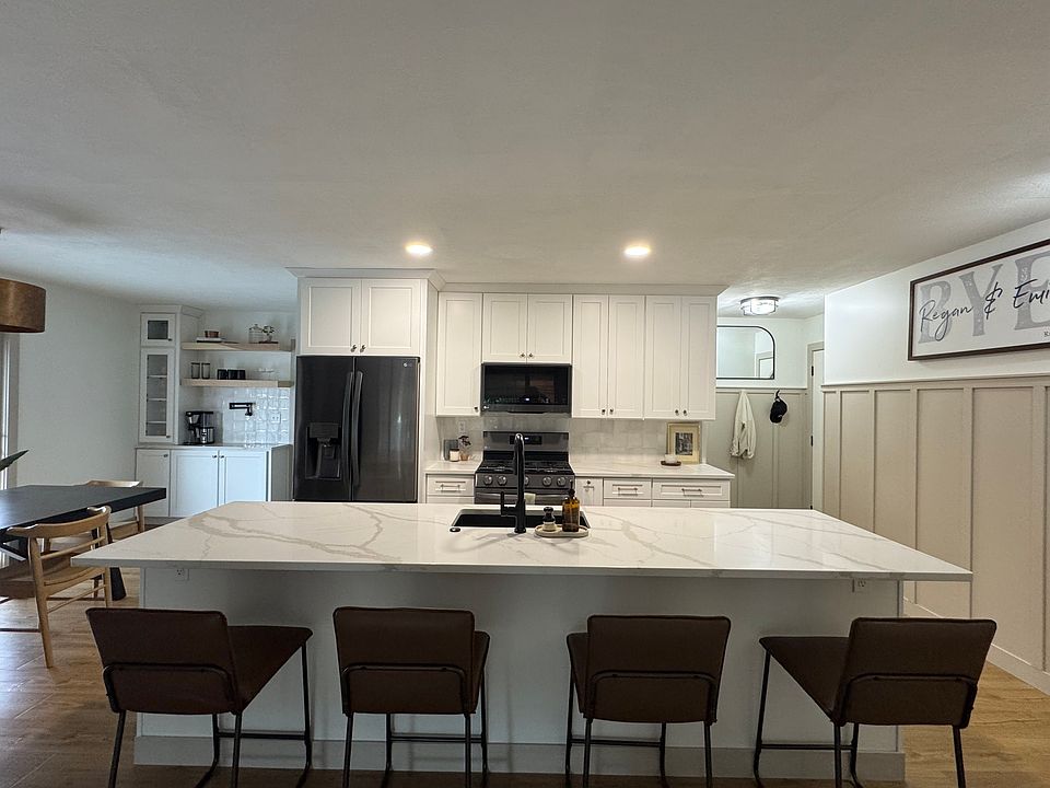 1st image of 4721 Bradock Ct