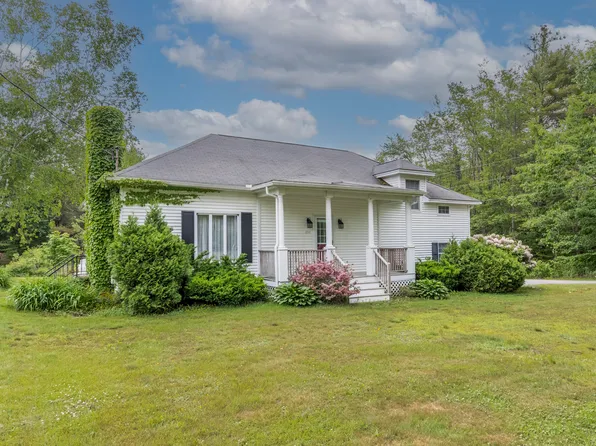 232 Spurwink Avenue, Cape Elizabeth, ME 04107