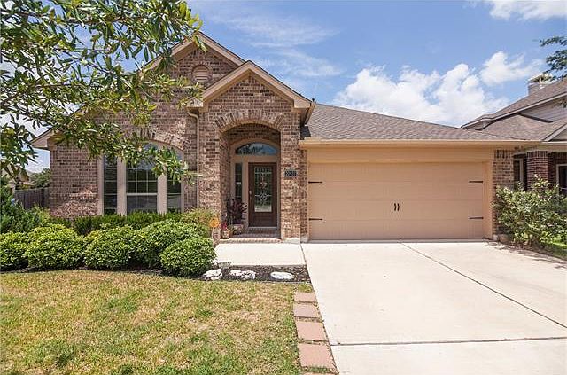 1st image of 20937 Prestwick Dr
