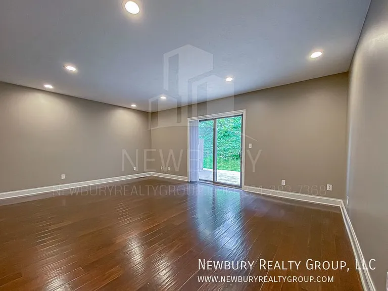 147 Banksville Pl — Photo 9