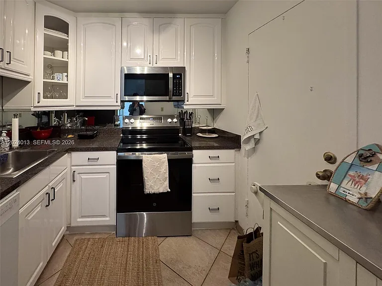 800 West Ave #823 — Photo 7