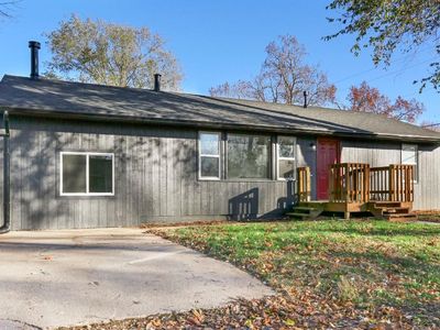 311 Prairie St, Buckner, MO, 64016