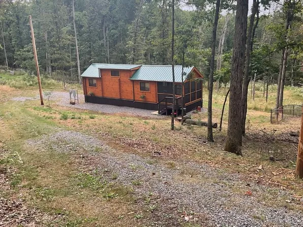 3065 Kerns School Rd, Springfield, WV 26763