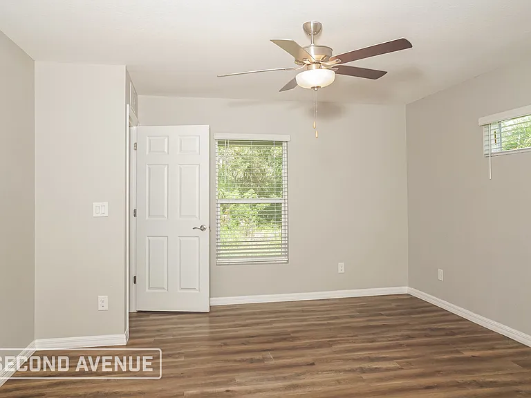 17424 Poston Ave — Photo 10