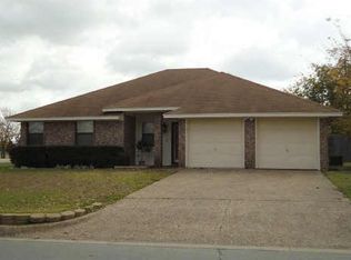 701 Nicole Dr, Burleson, TX 76028