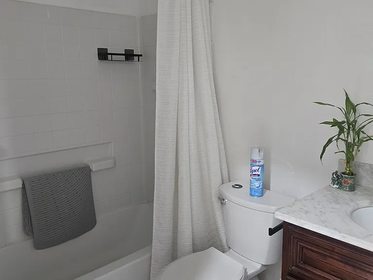 1916 E Brookside Dr #1 — Photo 4