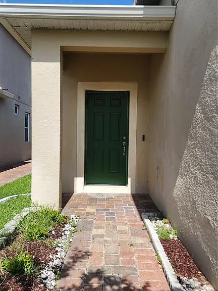 3230 Stratton Cir — Photo 2