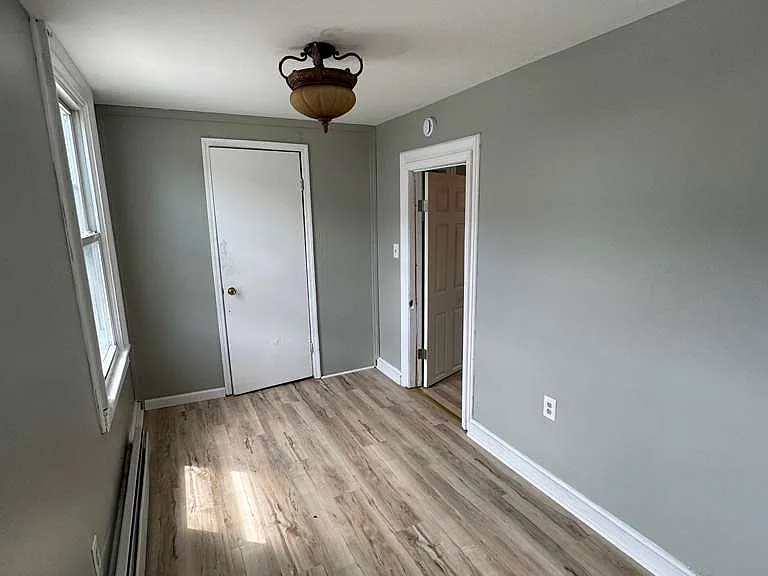 305 Jackson St #1 — Photo 17