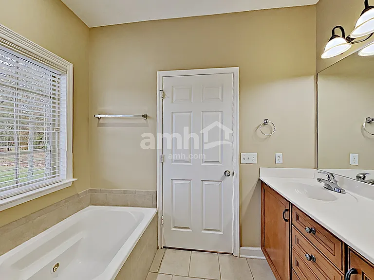 165 Bland Dr — Photo 9