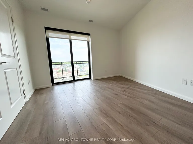 144 Watson Rd N #704 — Photo 12