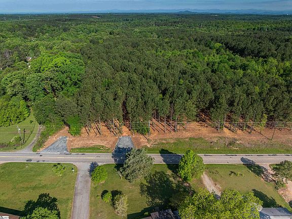 3rd image of 9 Moorefield Memorial Hwy