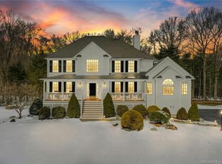 82 New Lebbon Rd, Sandy Hook, CT 06482