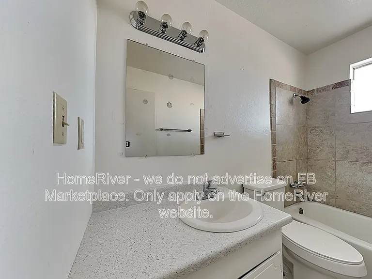 2020 Smoketree Ave N #1 — Photo 9