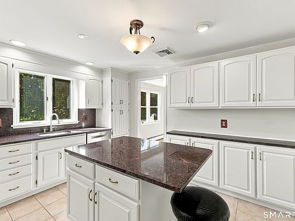 5th image of 232 Natsisky Farm Road
