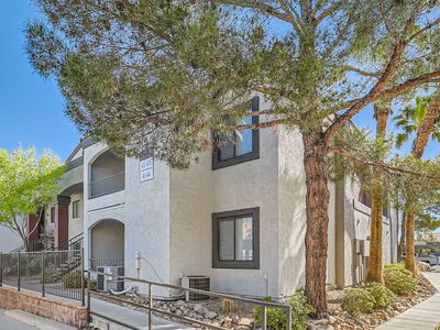 950 Seven Hills Dr APT 424, Henderson, NV, 89052