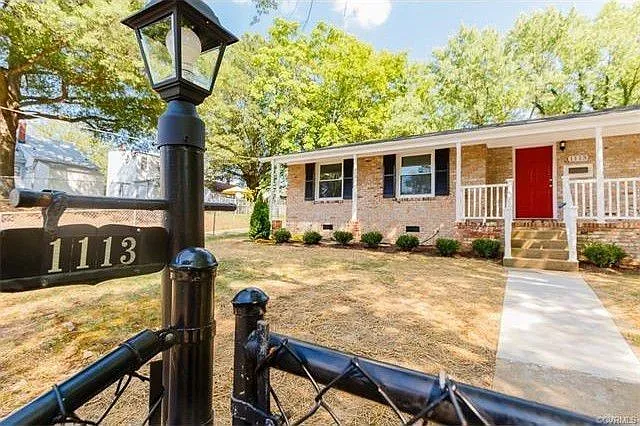 1113 Eggleston St — Photo 3