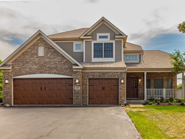 930 Heather Glen Ct, Antioch, IL 60002