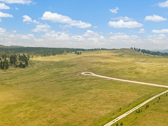 3rd image of War Bonnet Rd