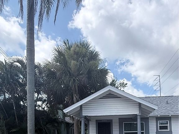 2nd image of 1103 Drew St #1
