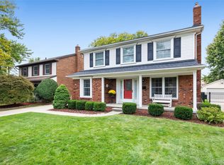 1715 Robindale Ave, Dearborn, MI 48128