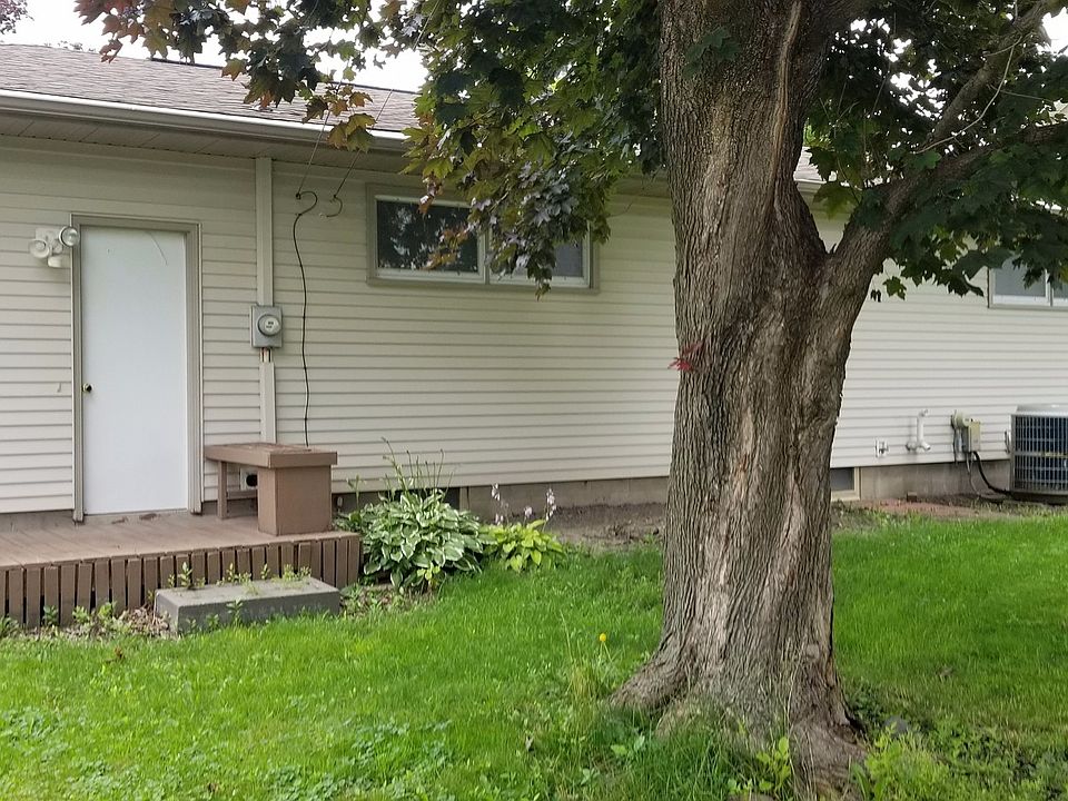 2nd image of 211 Northview St