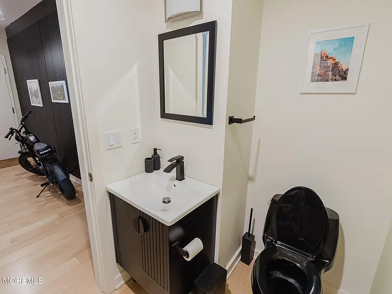 510 Monroe Ave #204 — Photo 6