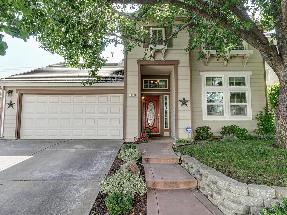 1st image of 1673 Oleander Dr