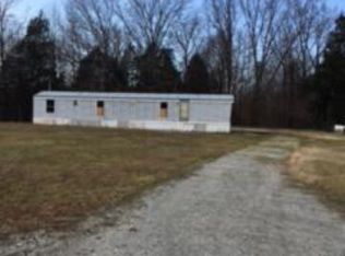 171 Sunnyfield Ln, Camden, TN 38320