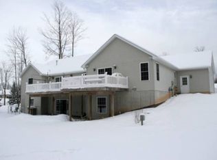1668 Duke Holw, Traverse City, MI 49696