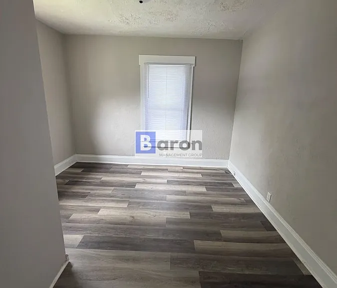 1014 Obrien St — Photo 6