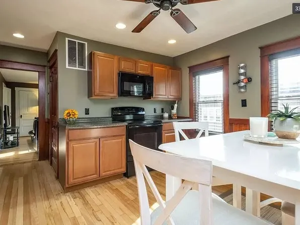 87 Hamilton St #3, Worcester, MA 01604