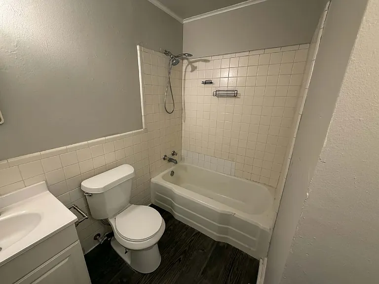 111 N Richmond Ave — Photo 10