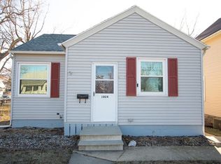 1024 Center Point Rd NE, Cedar Rapids, IA 52402